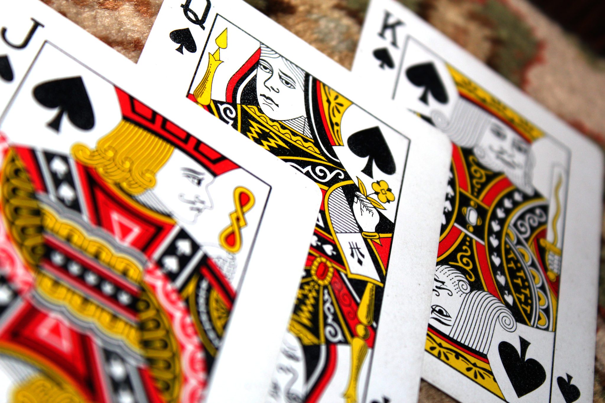 Best Headphones for Playing Poker Best Headphones for Playing Poker